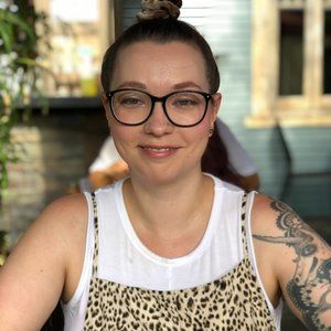 Meet your Posher, Sabrina
